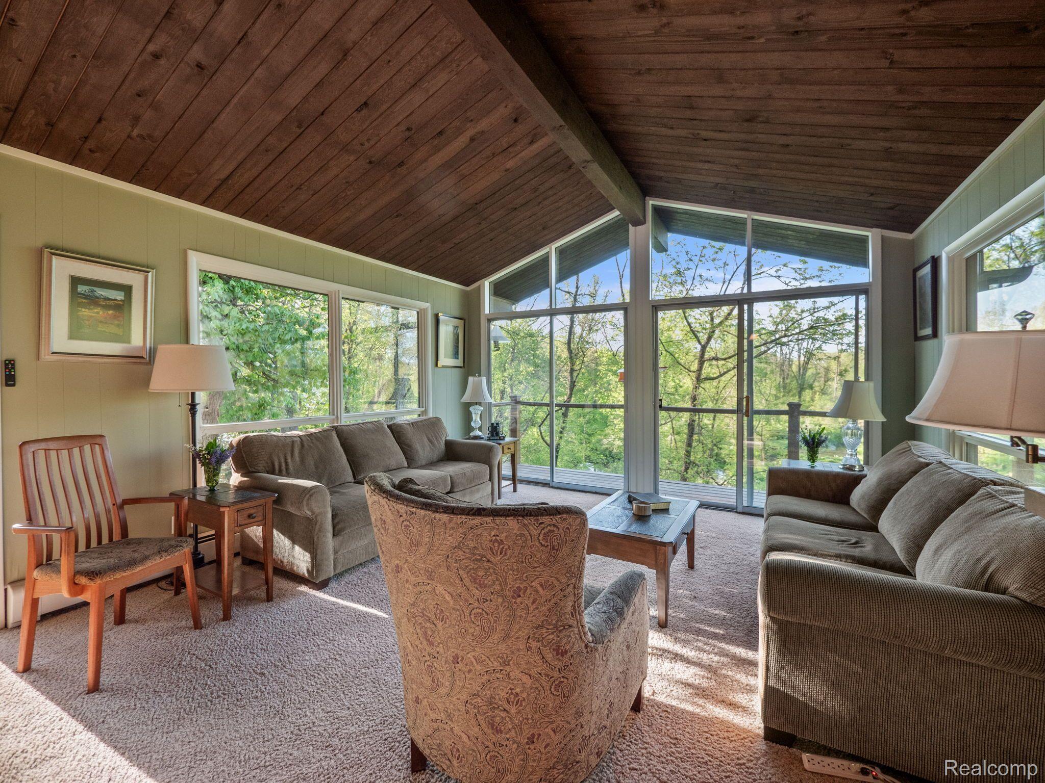 971 Dutton Road Rochester, MI 48306 - Photo 16 of 51 Gallery Image 16
