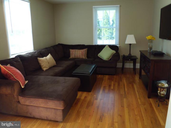 7 Devon Road Wilmington, DE 19809 - Photo 2 of 12 Gallery Image 2
