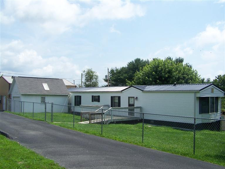 628 Sunshine Hill Road London, KY 40744 - Photo 1 of 19 Photo 1