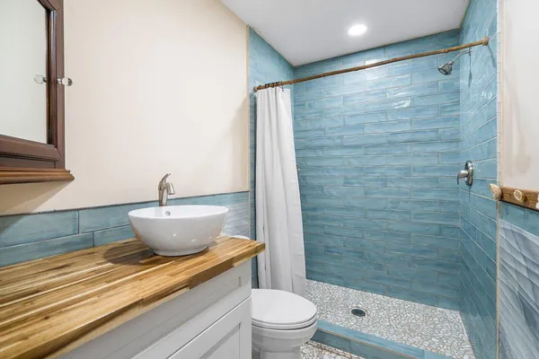 $7,000 | 300 Southeast 7th Avenue, Delray Beach, FL 33483