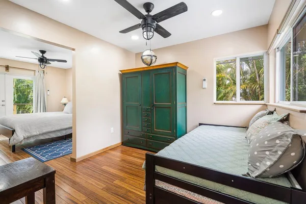 $7,000 | 300 Southeast 7th Avenue, Delray Beach, FL 33483