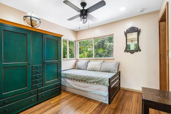 $7,000 | 300 Southeast 7th Avenue, Delray Beach, FL 33483