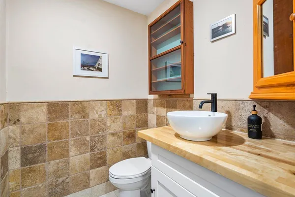 $7,000 | 300 Southeast 7th Avenue, Delray Beach, FL 33483