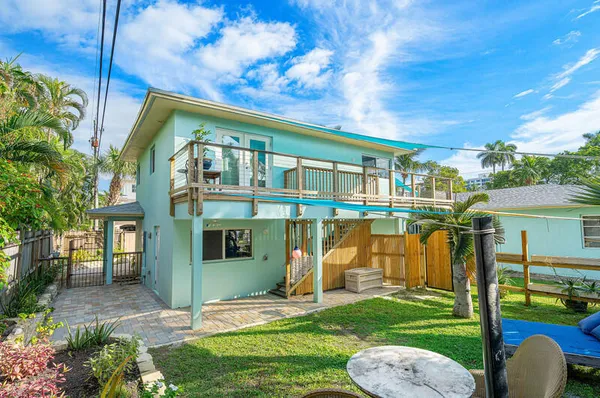 $7,000 | 300 Southeast 7th Avenue, Delray Beach, FL 33483