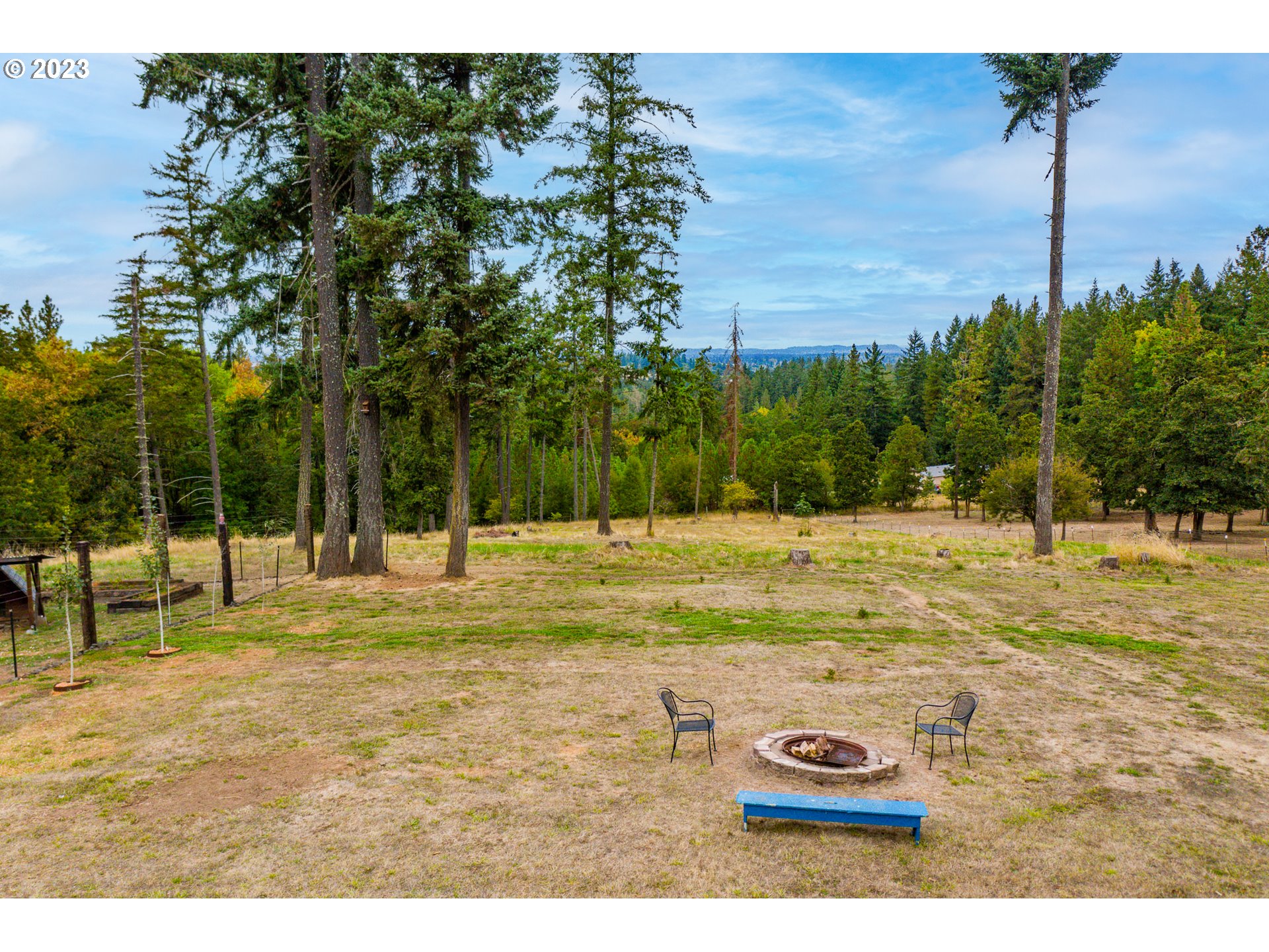 36933 Edgemont Drive Lebanon, OR 97355 - Photo 26 of 43 Gallery Image 26