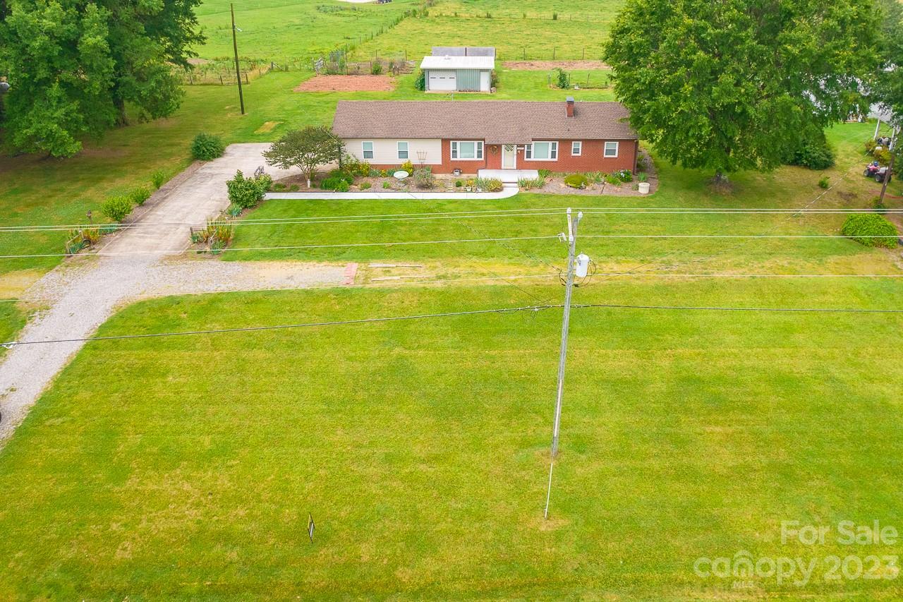 2504 Old Mountain Road Hiddenite, NC 28636 - Photo 19 of 31 Gallery Image 19