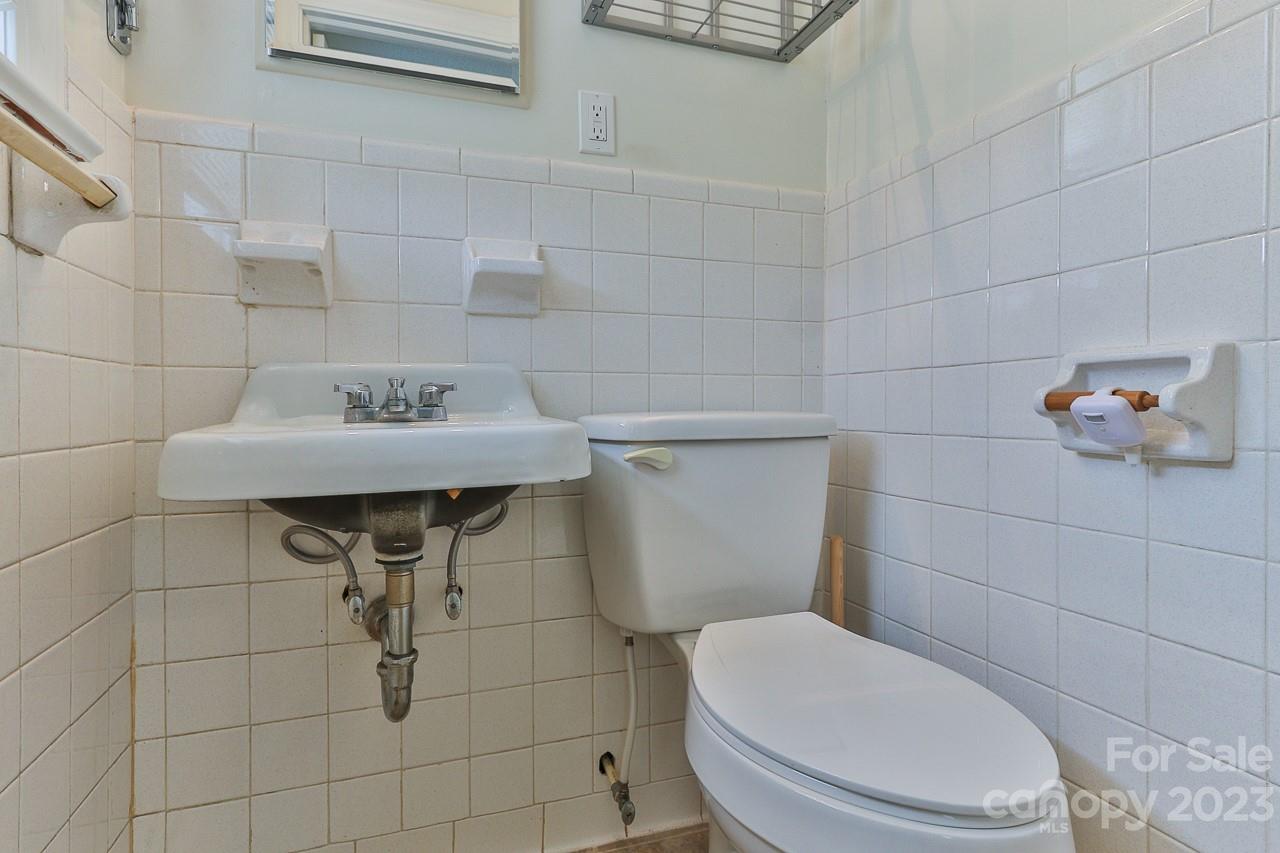 2504 Old Mountain Road Hiddenite, NC 28636 - Photo 23 of 31 Gallery Image 23
