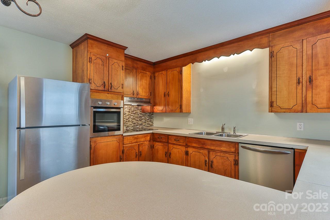 2504 Old Mountain Road Hiddenite, NC 28636 - Photo 4 of 31 Gallery Image 4