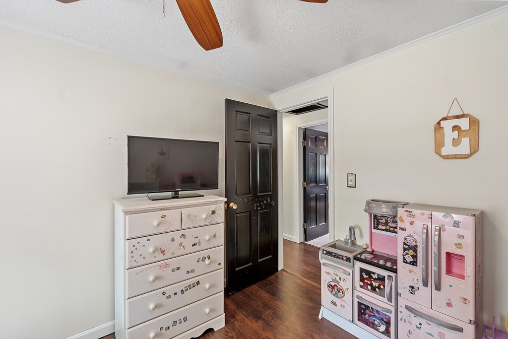 99 Dunn Road Ashburnham, MA 01430 - Photo 15 of 34