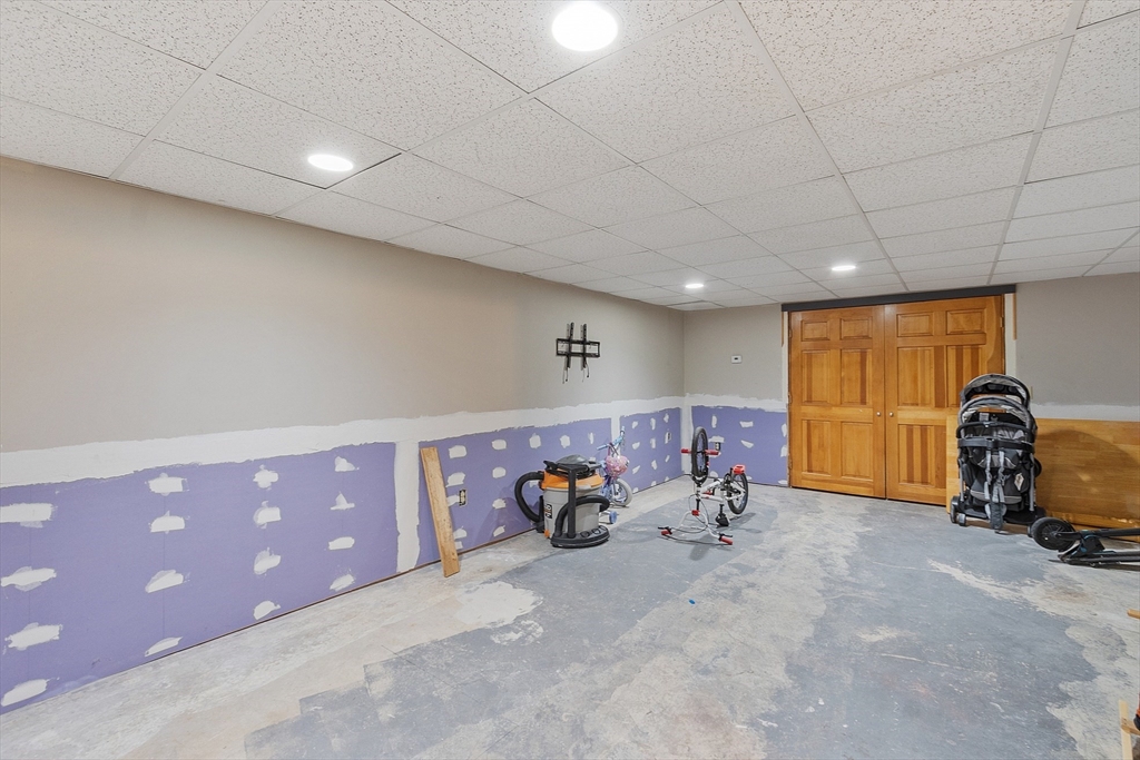 99 Dunn Road Ashburnham, MA 01430 - Photo 23 of 34