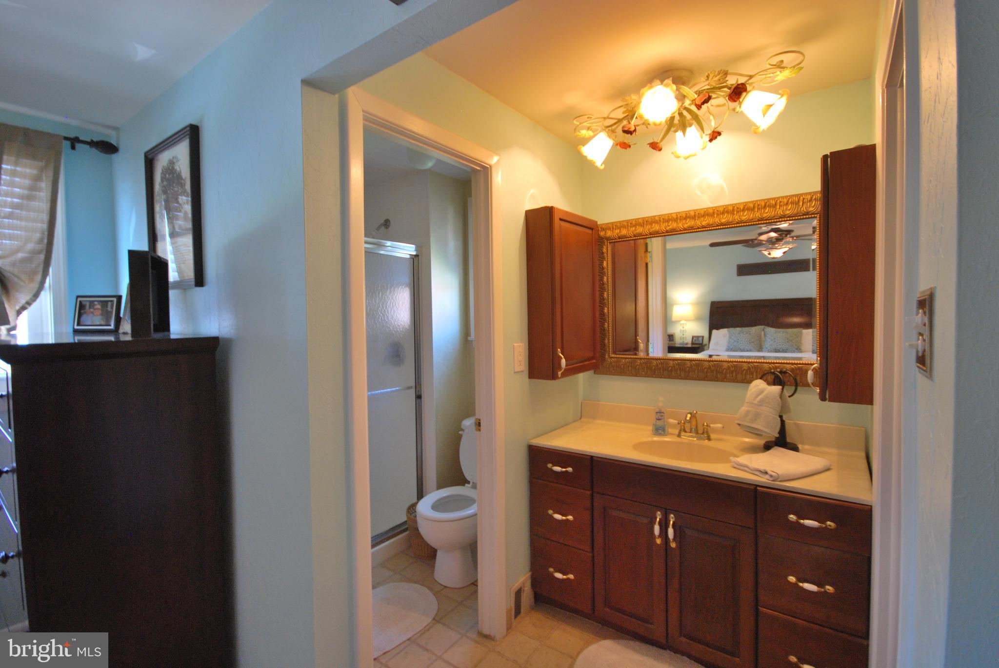8519 Bridle Road Philadelphia, PA 19111 - Photo 22 of 37 Gallery Image 22
