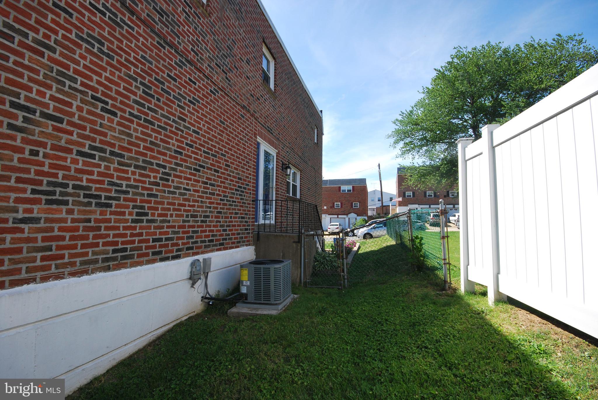 8519 Bridle Road Philadelphia, PA 19111 - Photo 5 of 37 Gallery Image 5