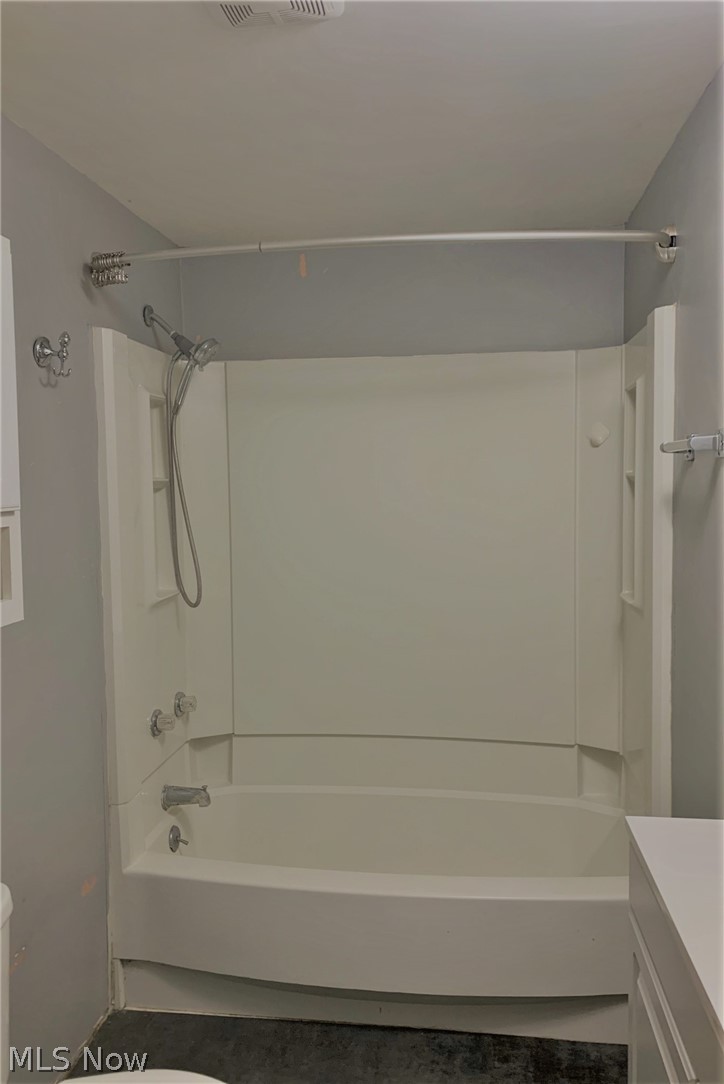 2003 Barth Road Belpre, OH 45714 - Photo 19 of 20 Bathroom