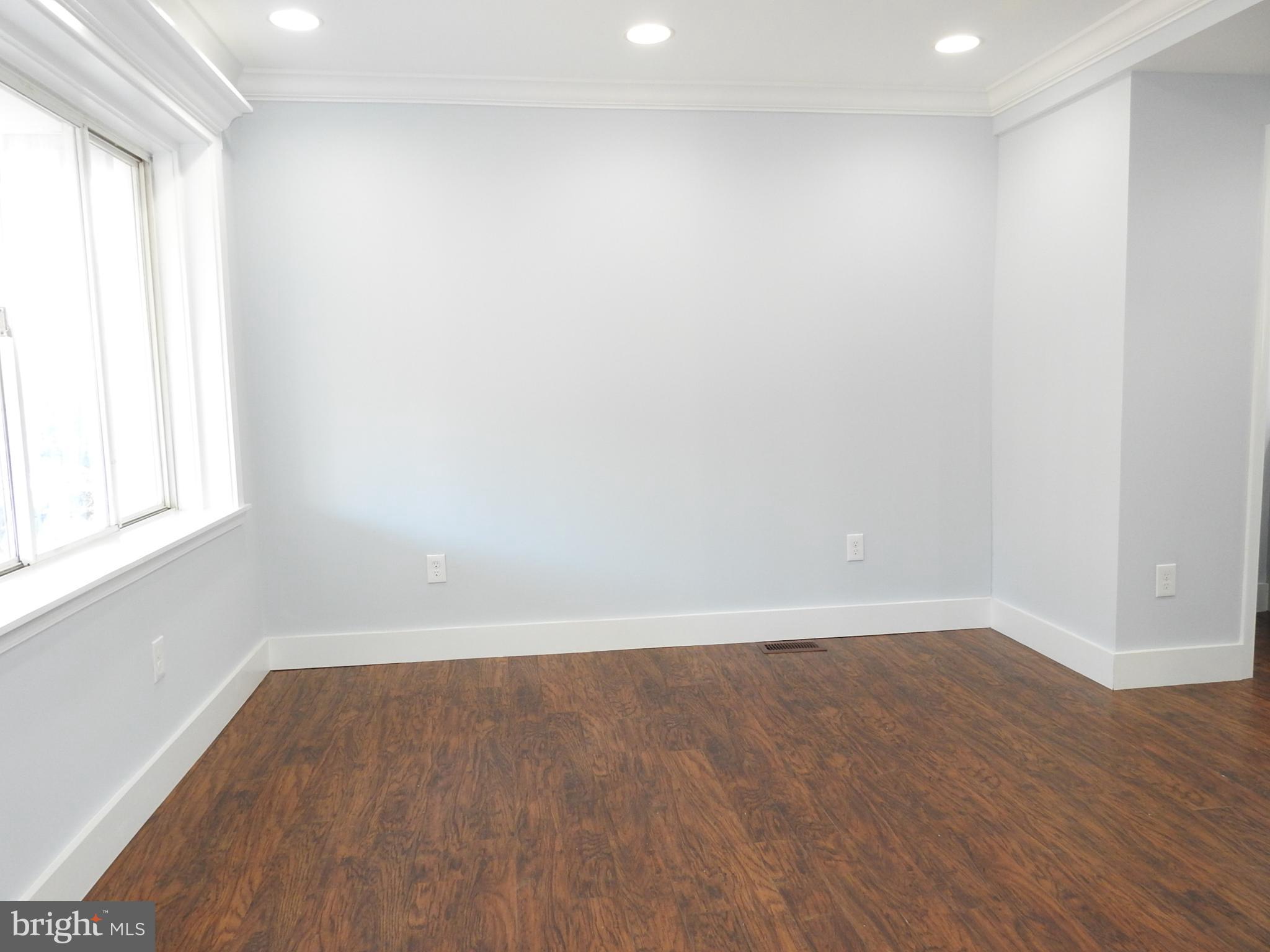 4430 Manorview Road Baltimore, MD 21229 - Photo 6 of 41 Gallery Image 6