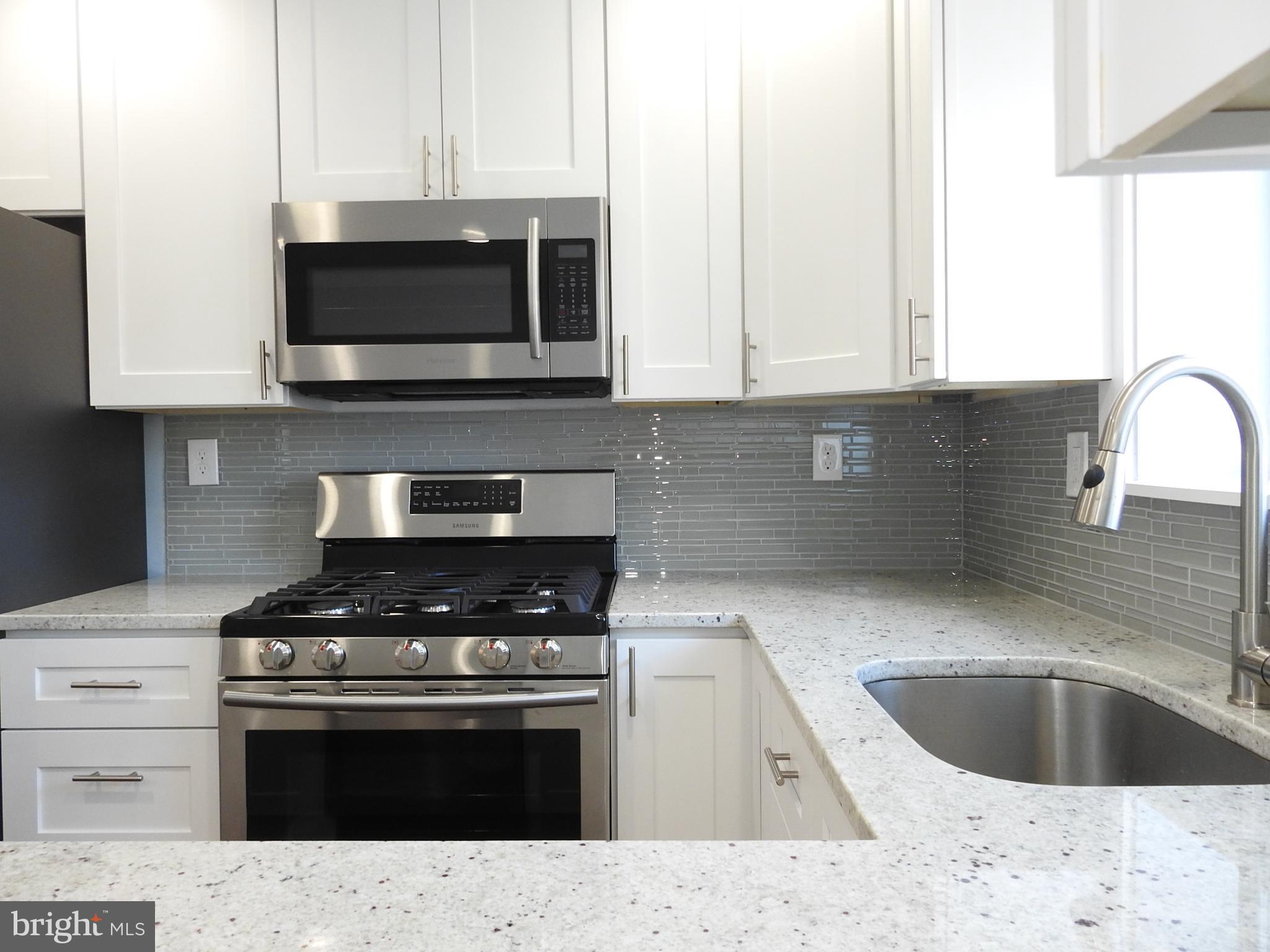 4430 Manorview Road Baltimore, MD 21229 - Photo 8 of 41 Gallery Image 8