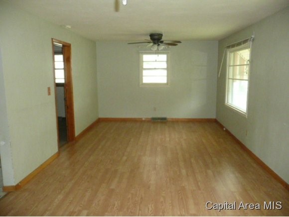 2207 East Keys Avenue Springfield, IL 62702 - Photo 3 of 11
