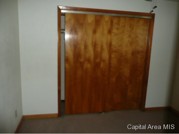 2207 East Keys Avenue Springfield, IL 62702 - Photo 4 of 11