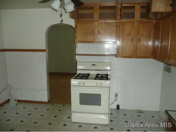 2207 East Keys Avenue Springfield, IL 62702 - Photo 8 of 11