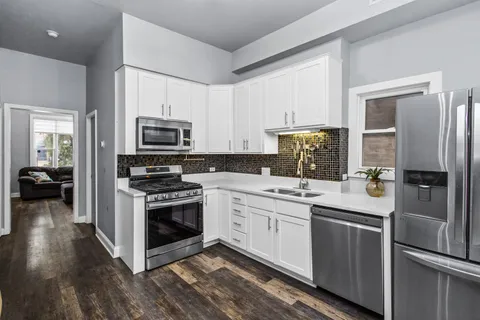 $479,900 | 3339 West Le Moyne Street, Chicago, IL 60651