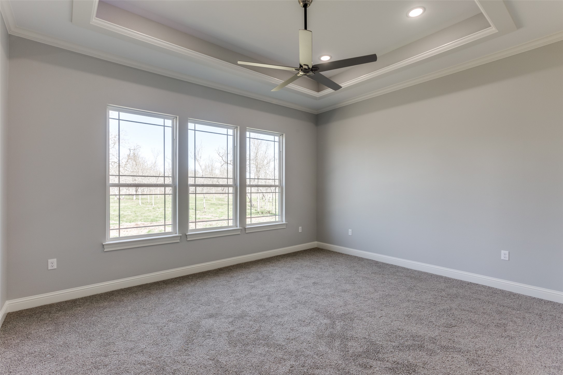 485 Post Oak Gonzales, TX 78629 - Photo 13 of 38 a view of an empty room with a window