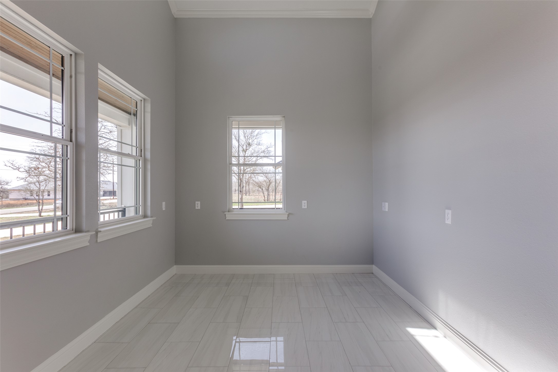 485 Post Oak Gonzales, TX 78629 - Photo 24 of 38 an empty room with a window