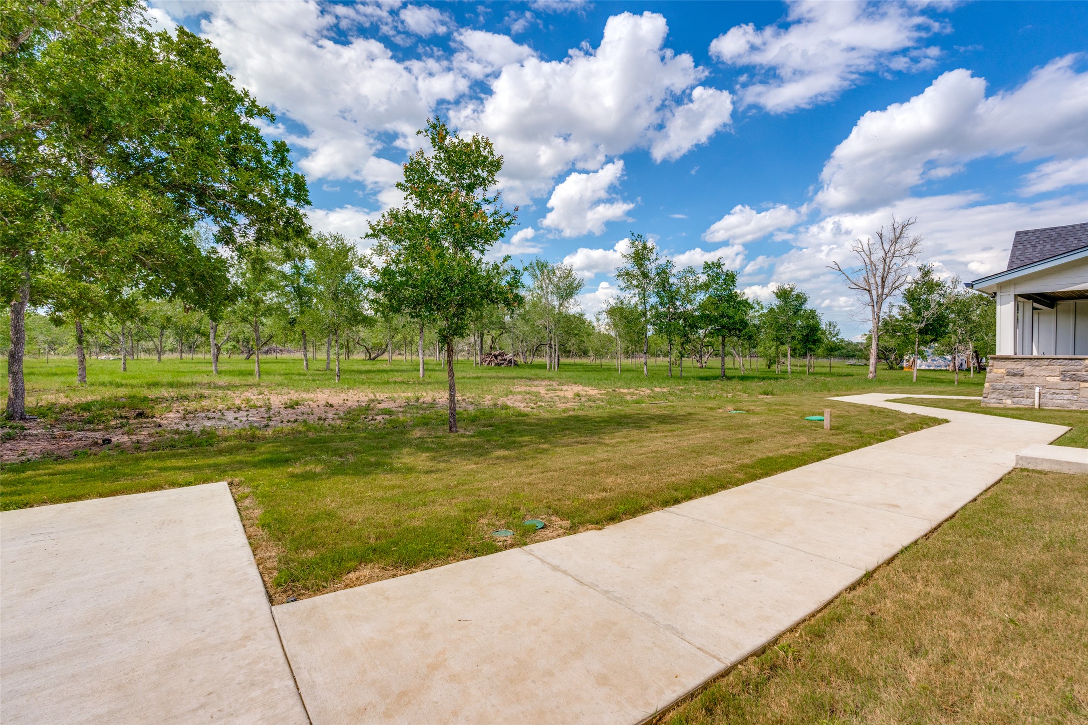 485 Post Oak Gonzales, TX 78629 - Photo 31 of 38 a view of a park with large trees