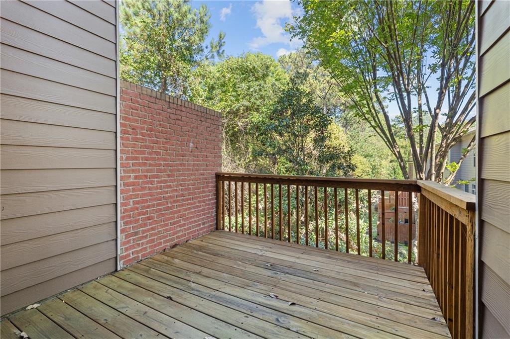 2015 Eagle Ridge Roswell, GA 30076 - Photo 16 of 45
