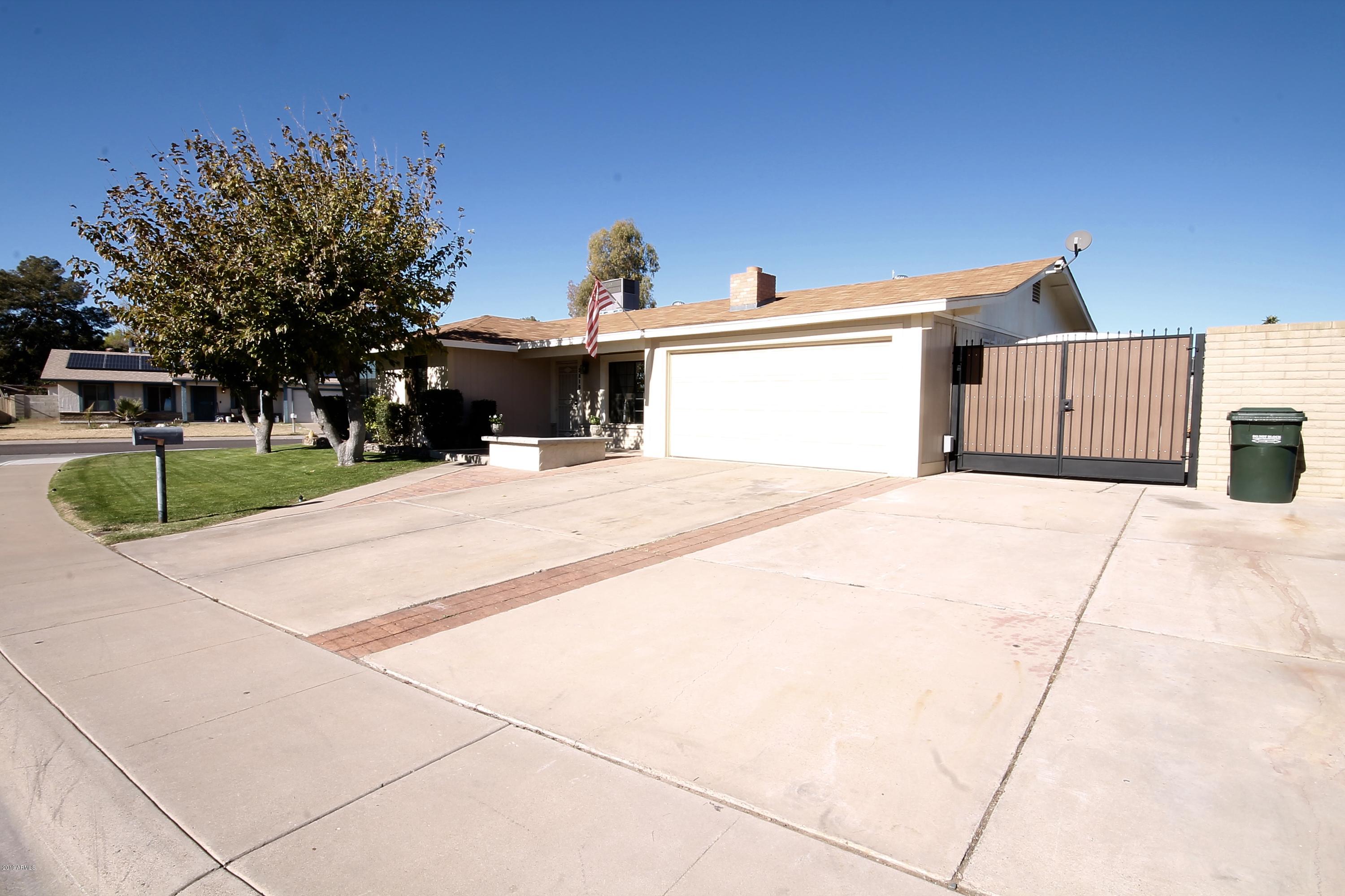 3816 West Hearn Road Phoenix, AZ 85053 - Photo 2 of 35 IMG_9955