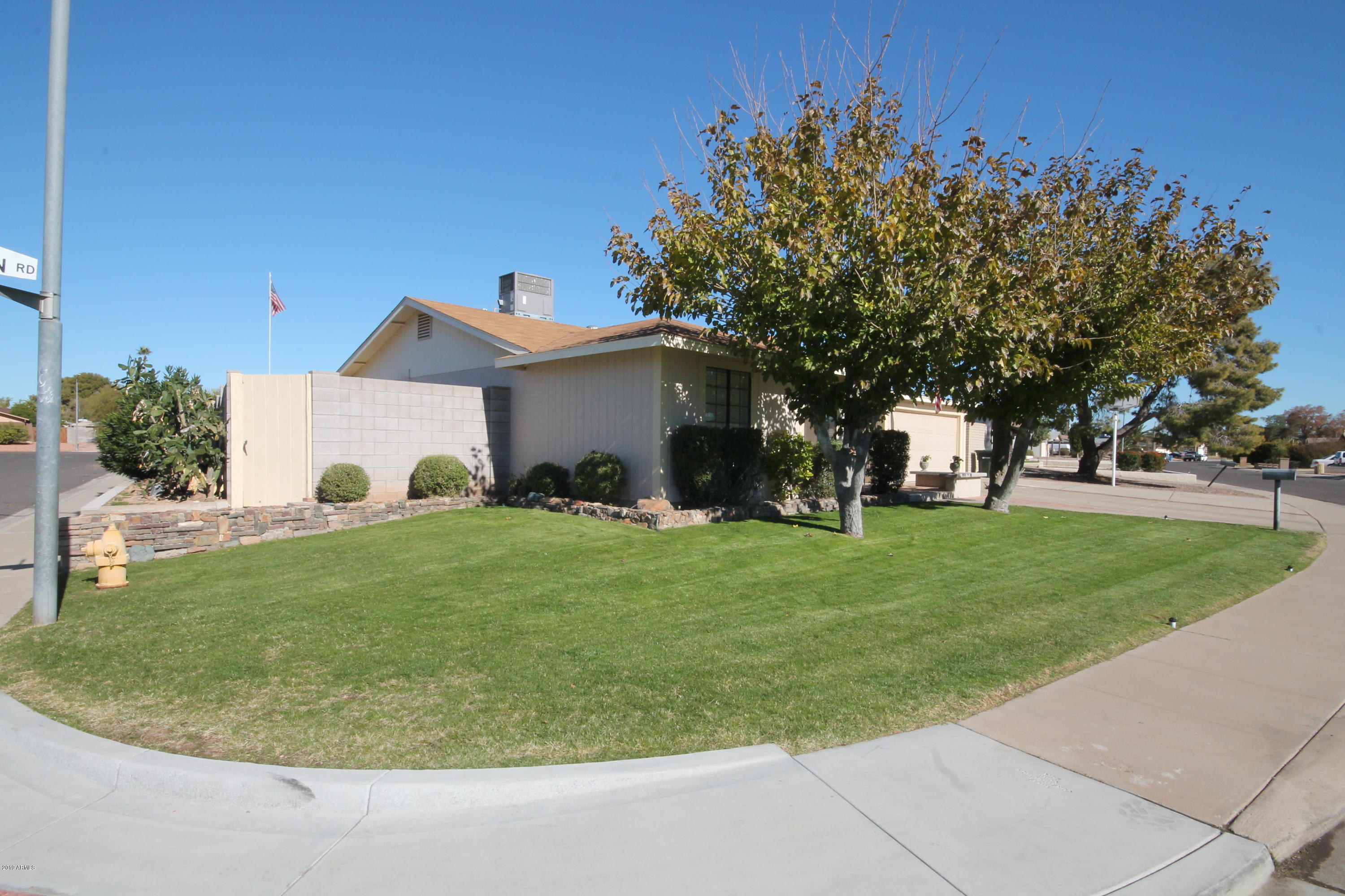 3816 West Hearn Road Phoenix, AZ 85053 - Photo 3 of 35 IMG_0031