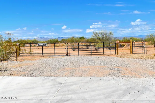 a view of a bench in the balcony