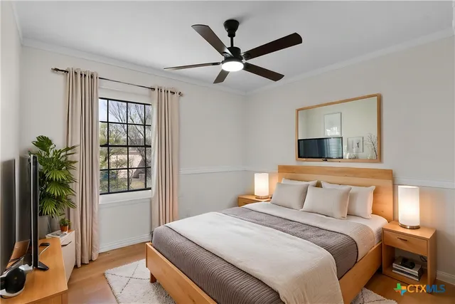 $189,000 | 7801 Shoal Creek Boulevard, Unit 240, Austin, TX 78757