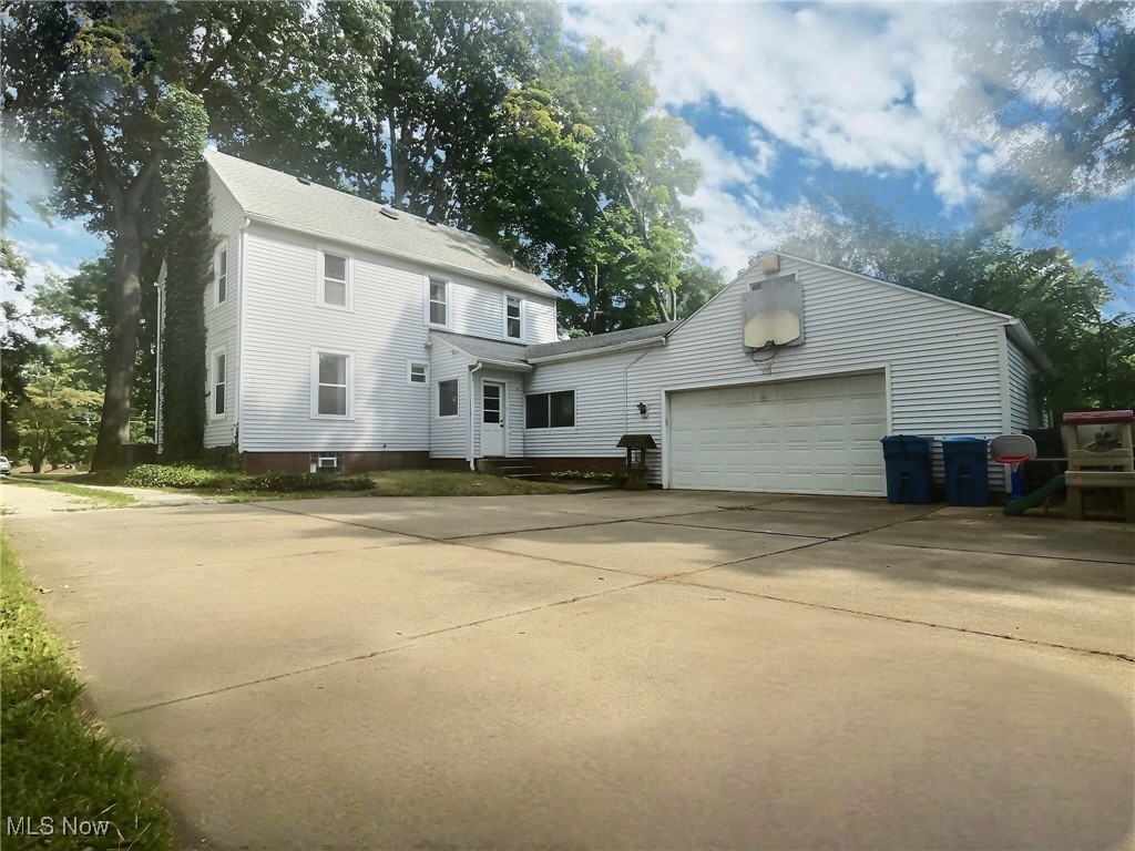3688 Easton Road Norton, OH 44203 - Photo 6 of 37