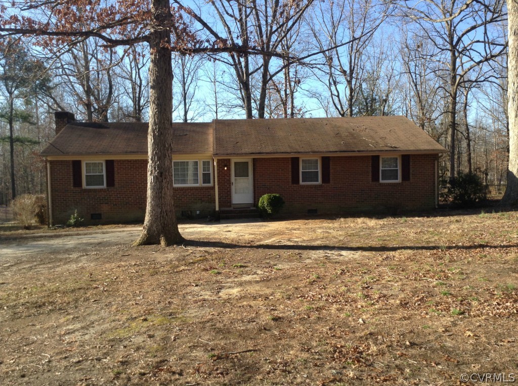 front view of house with a yard