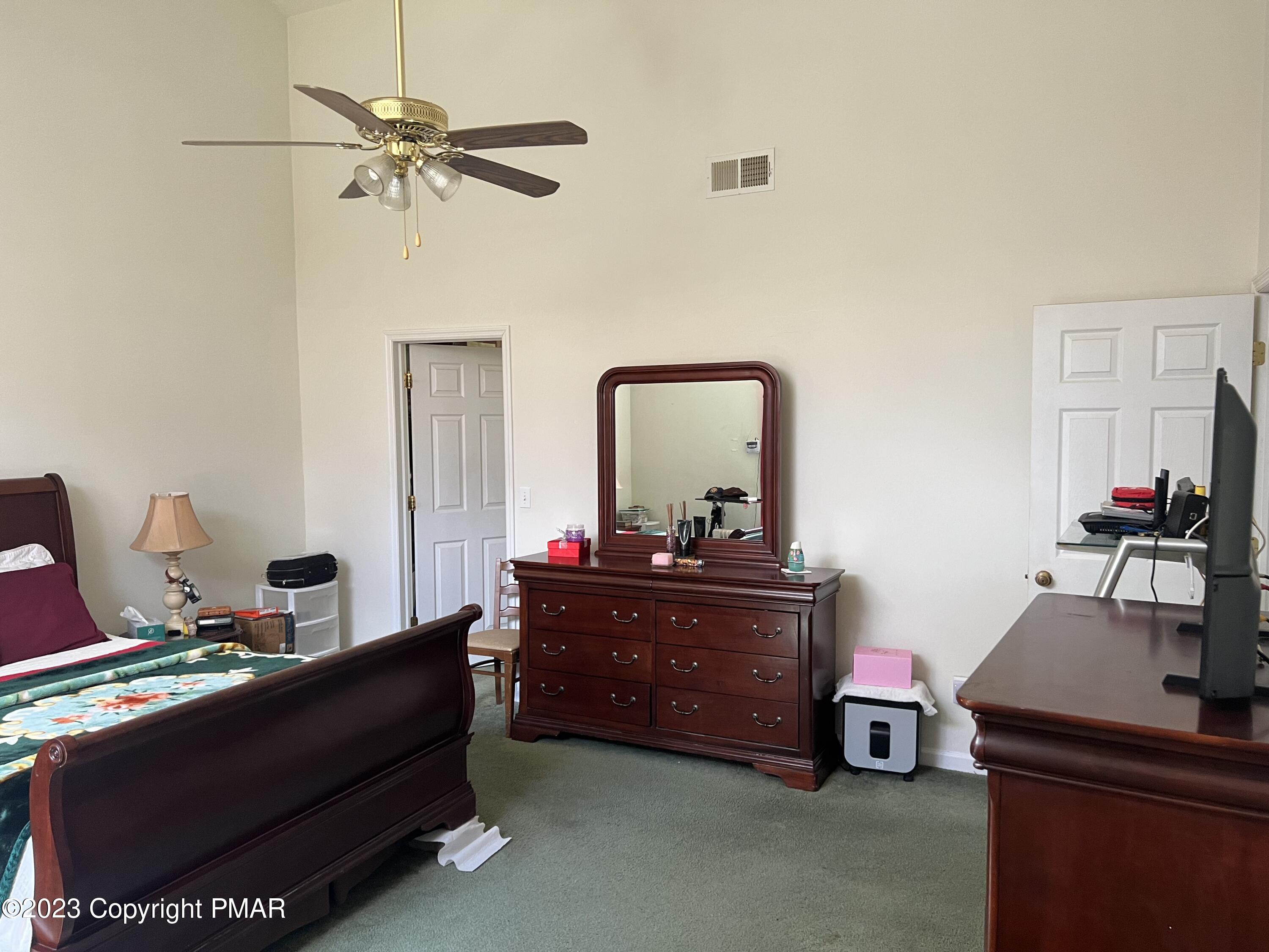 310 Coach Road Tobyhanna, PA 18466 - Photo 15 of 41 a living room with furniture