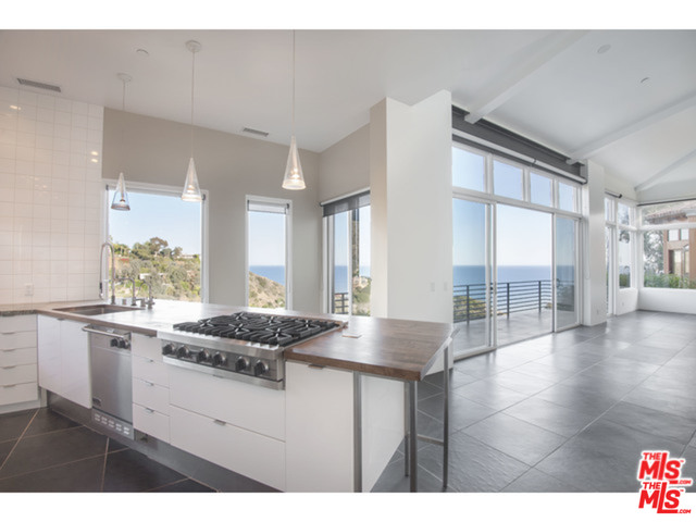 3850 Rambla Orienta Malibu, CA 90265 - Photo 11 of 33