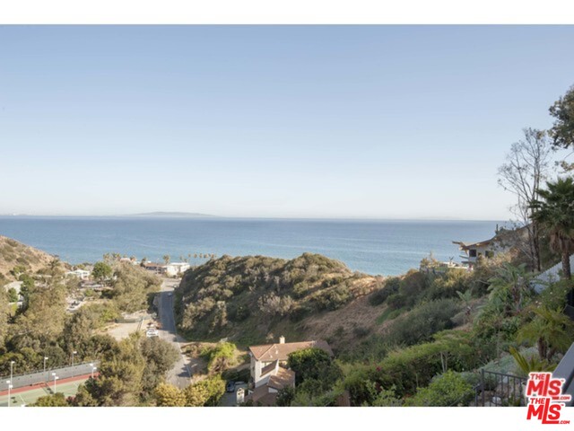 3850 Rambla Orienta Malibu, CA 90265 - Photo 30 of 33