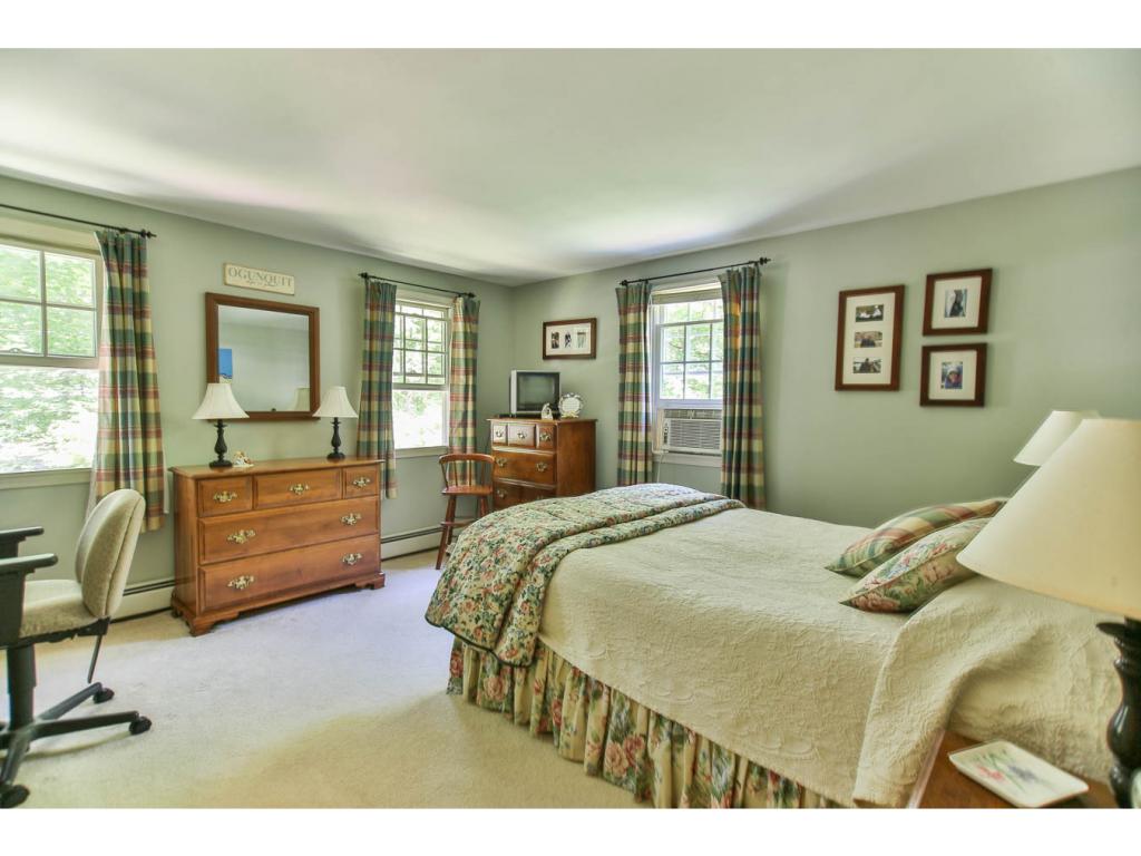 4 Hartman Place Exeter, NH 03833 - Photo 26 of 35