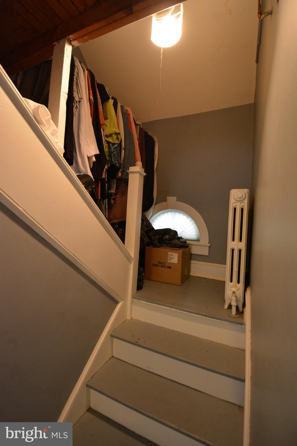 16 New Windsor Road Westminster, MD 21157 - Photo 16 of 81 Hall clothing storage rod main level