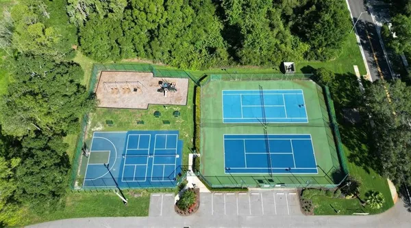 $2,995 | 9630 Fox Hearst Road, Tampa, FL 33647