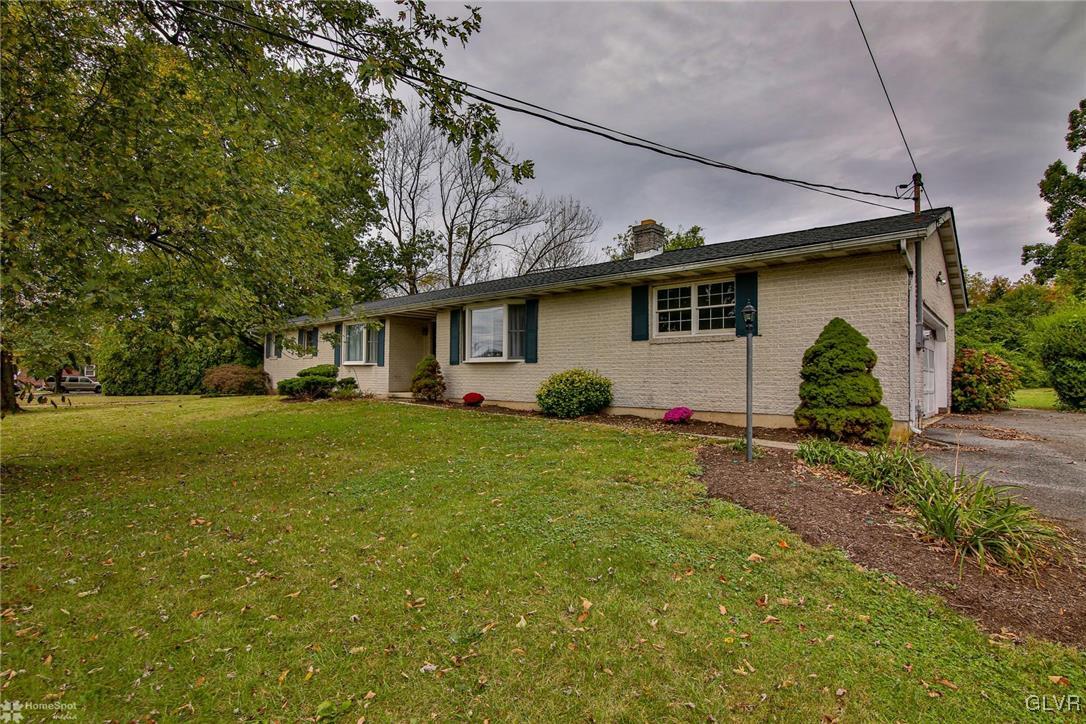 6675 Passer Road Coopersburg, PA 18036 - Photo 3 of 30 Gallery Image 3
