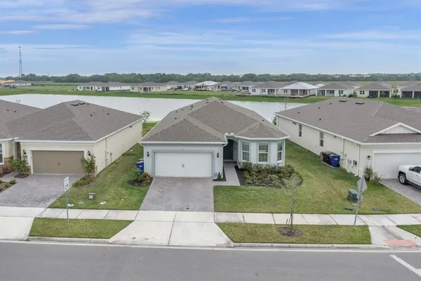 $2,950 | 2010 Spring Shower Circle, Kissimmee, FL 34744