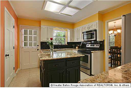 1747 Hobbiton Road Baton Rouge, LA 70810 - Photo 3 of 11