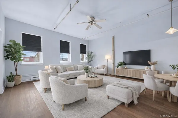 $1,900 | 23 West Main Street, Unit 1, Middletown, NY 10940