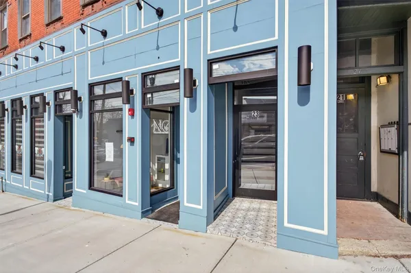 $1,900 | 23 West Main Street, Unit 1, Middletown, NY 10940