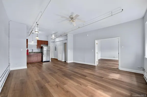 $1,900 | 23 West Main Street, Unit 1, Middletown, NY 10940