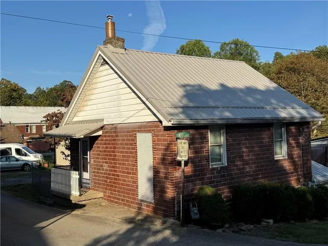 $129,900 | 1762 Main Street, Marianna, PA 15345