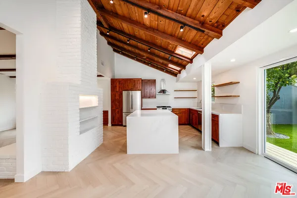 a view of a storage & utility room