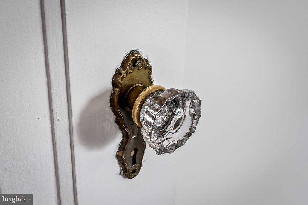 326 Broxton Road Baltimore, MD 21212 - Photo 24 of 56 Historic Details In This Home!