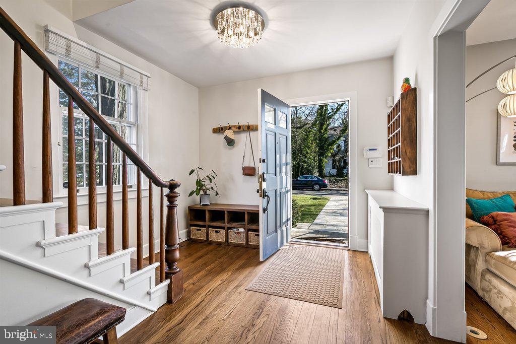 326 Broxton Road Baltimore, MD 21212 - Photo 4 of 56 Welcome Home!