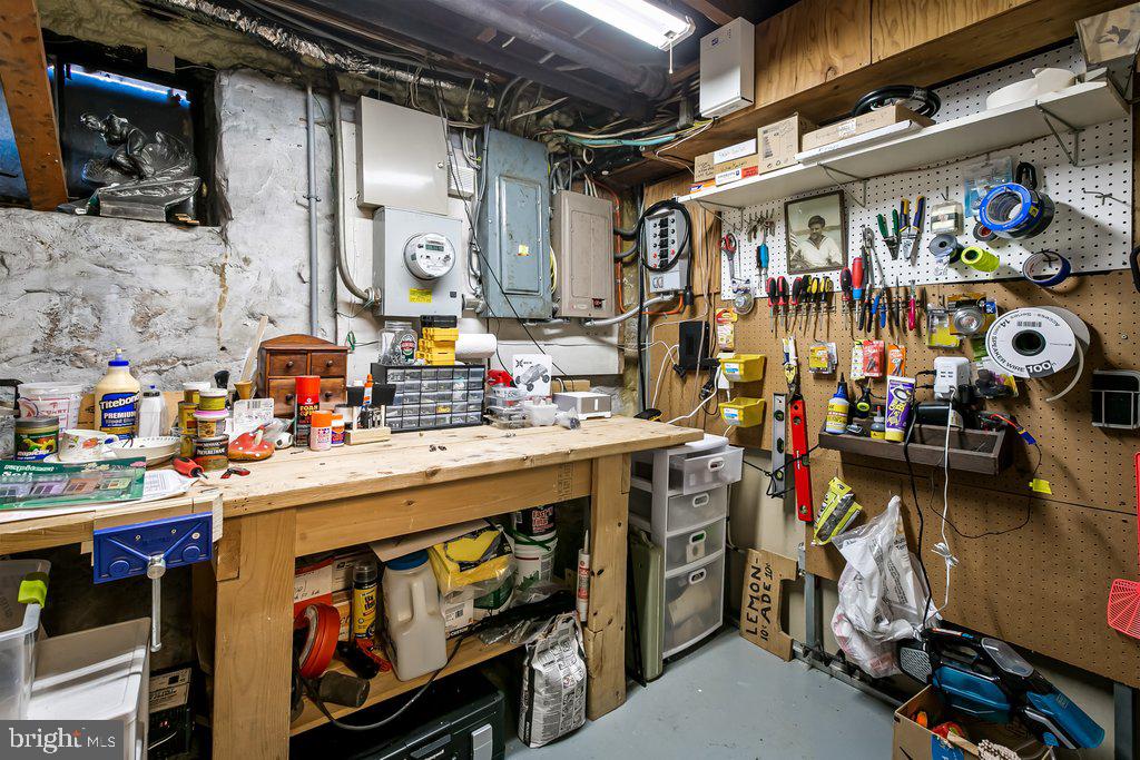 326 Broxton Road Baltimore, MD 21212 - Photo 41 of 56 Workbench